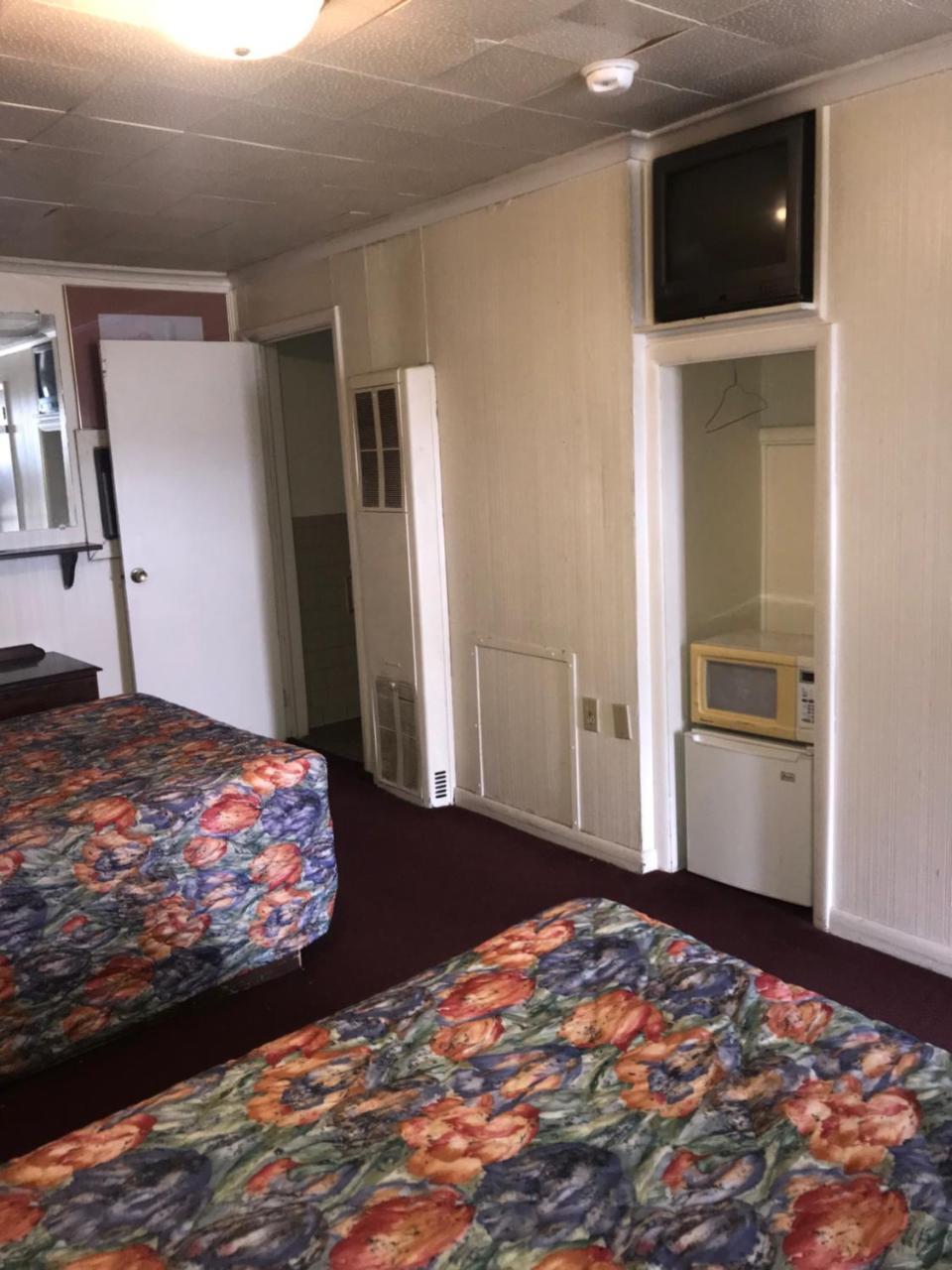 Coronado Motel Sandusky Bagian luar foto