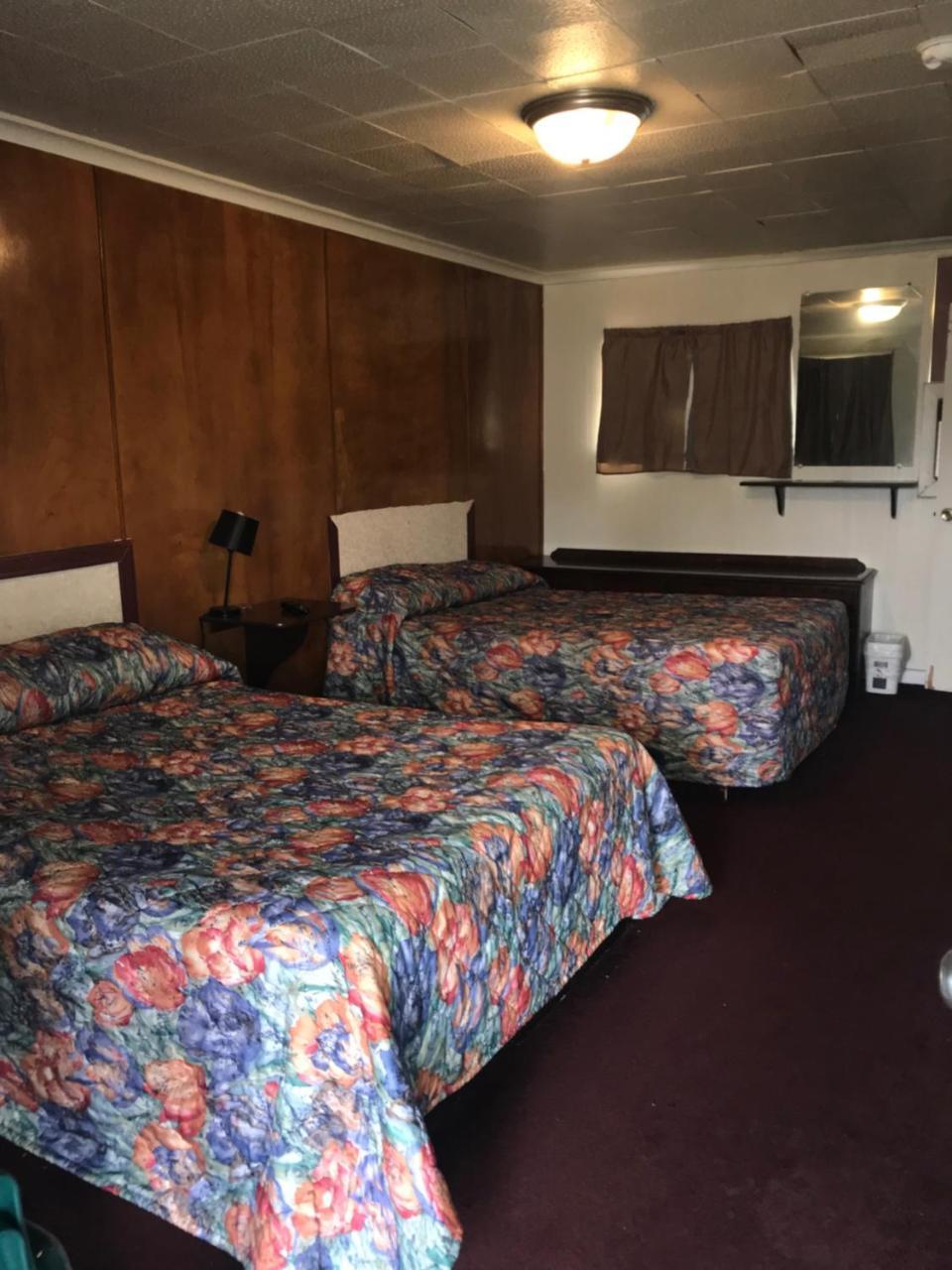 Coronado Motel Sandusky Bagian luar foto